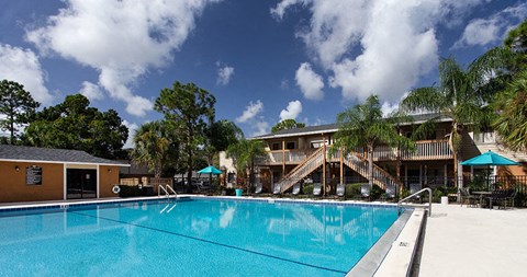 Sparkling Swimming Pool at the Reserves of Melbourne Apartment Homes in Melbourne, FL